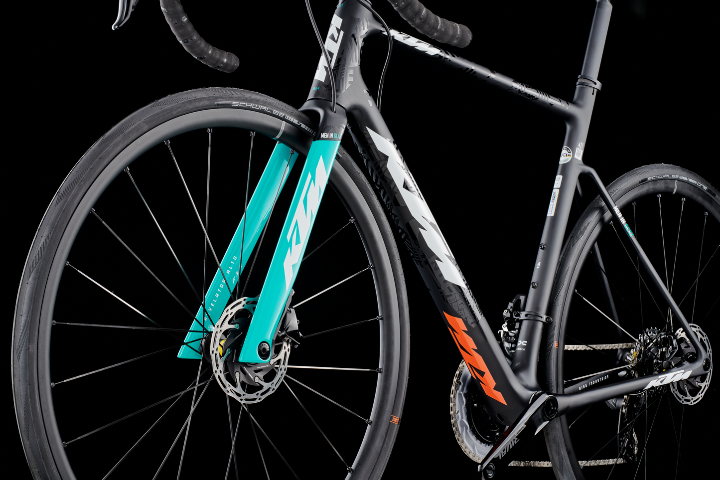 Bicicleta ruta KTM Revelator Alto elite AXS Ruedas carbon